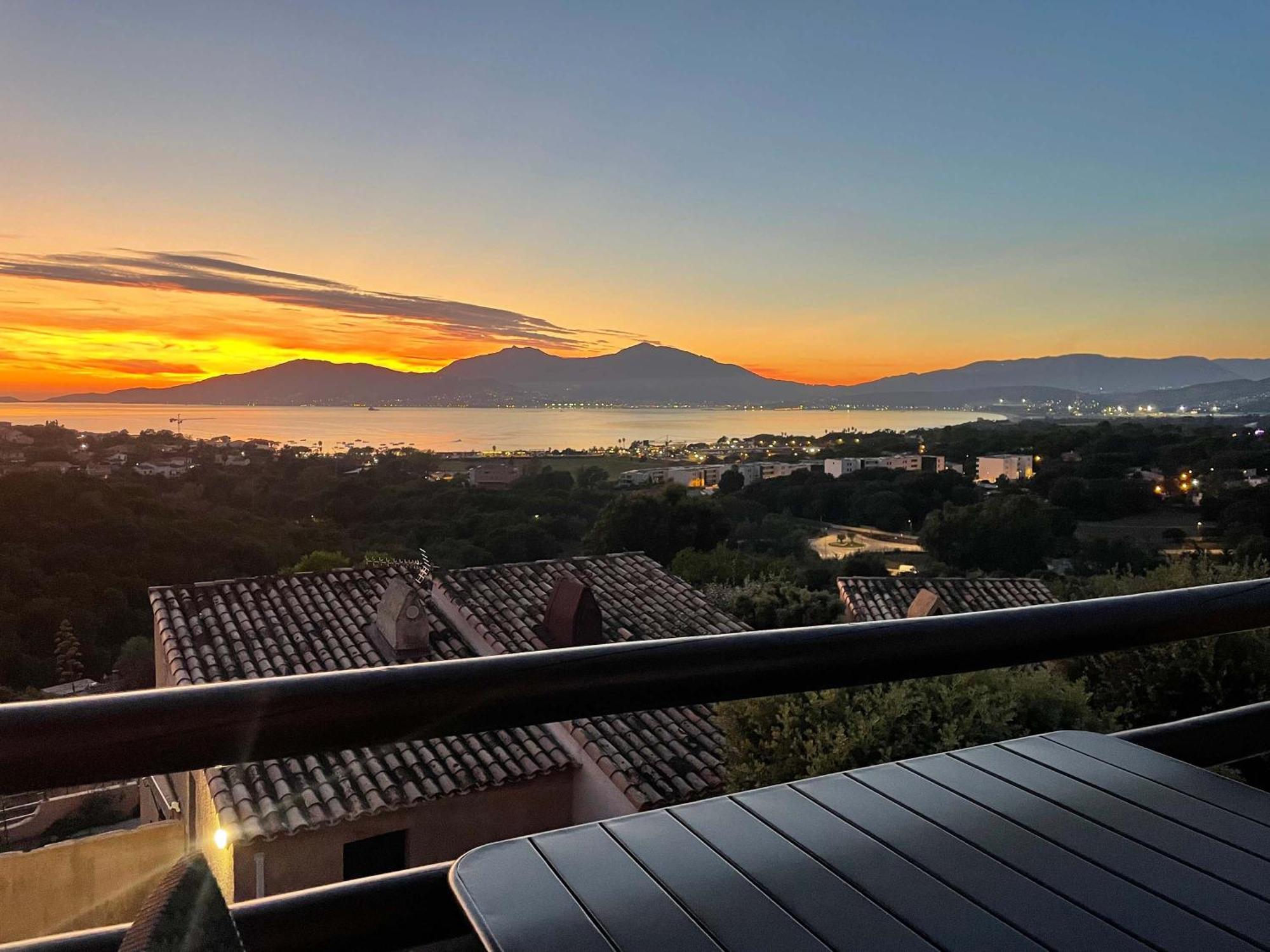 Studio Vue Mer A Porticcio Piscine Et Parking ภายนอก รูปภาพ